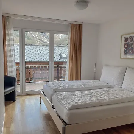 Chateau Appartement-fewo 4-bettwohnung Allalin A 31 By Interhome *